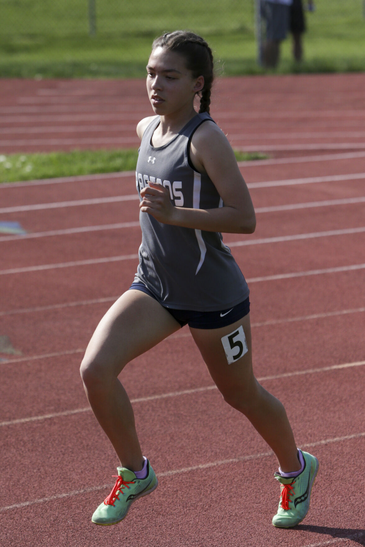 051222-qc-spt-district track-04.jpg
